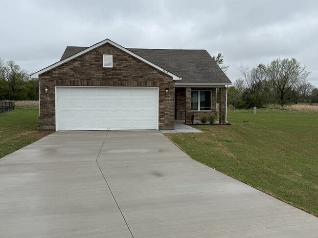 Building Photo - 3 Bed, 2 Bath Home in Beggs