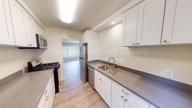 Photo - 3641 Reynard Way