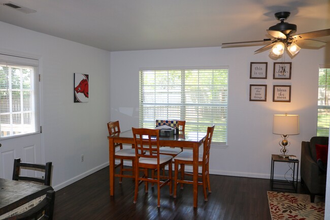 Photo - 596 W Moan Pl