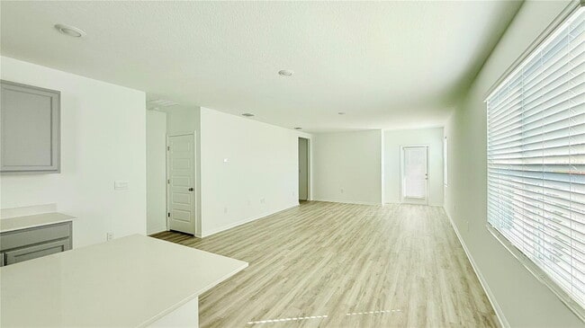 Photo - 2986 Waterlily Wy