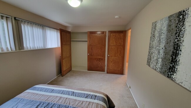 Photo - Lakeview Apartments