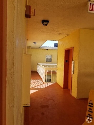 Building Photo - 7920 Camino Real Unit M 404 Rental