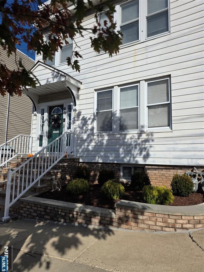 Building Photo - 98 Arlington Blvd