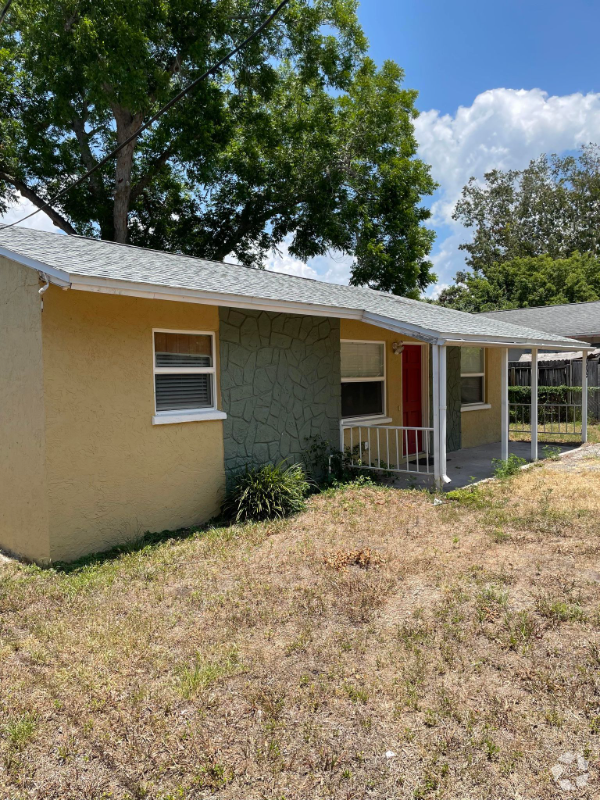 Building Photo - 1005 Sandra Dr Rental