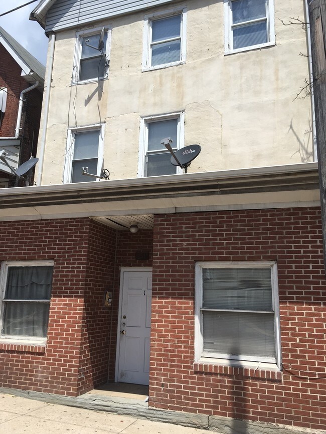 211 W Lincoln Hwy Apartments For Rent in Coatesville, PA