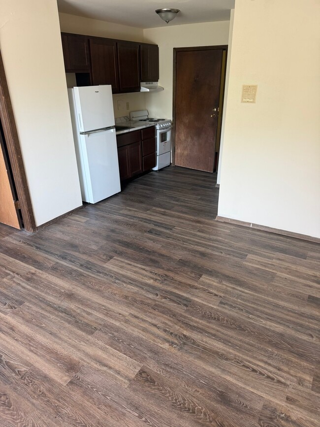 Photo - 431 W Main St