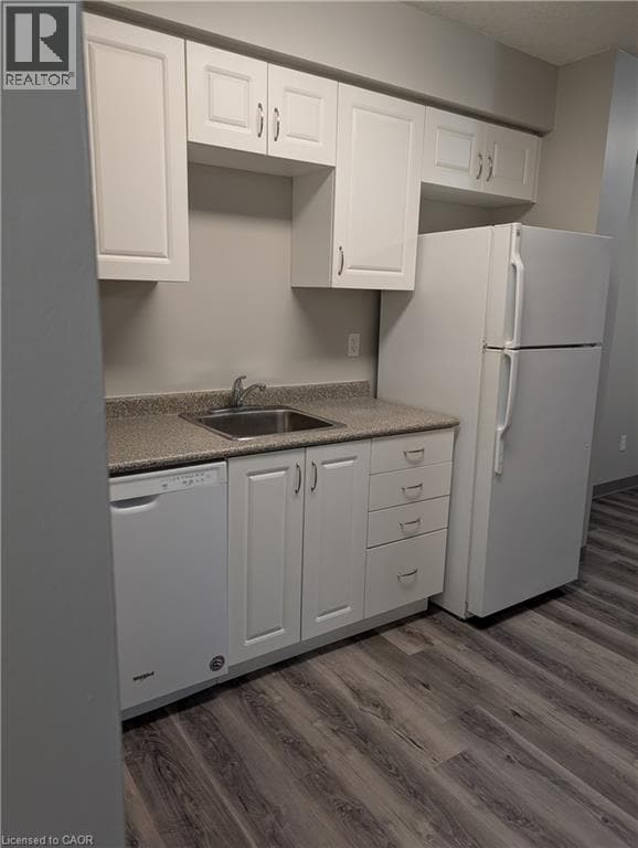 Photo - 736 Old Albert St Unit 214