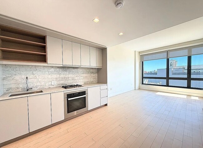 Building Photo - 550 Vanderbilt Ave