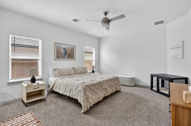 Photo - 2904 Newington Ln