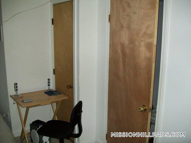 Photo - 28 S Huntington Ave Unit B1