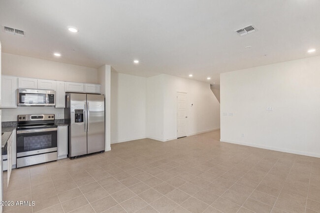 Photo - 2280 W Laurie Ln