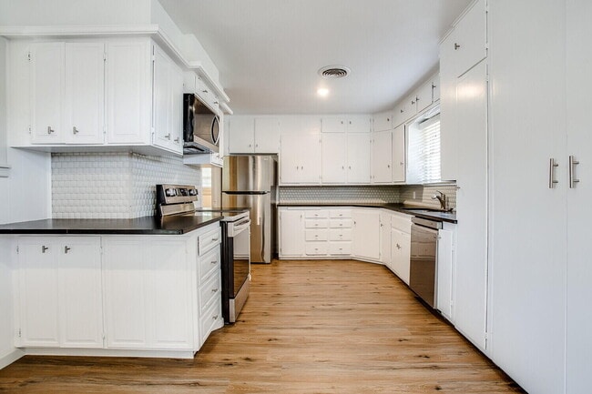 Photo - 3004 36th St