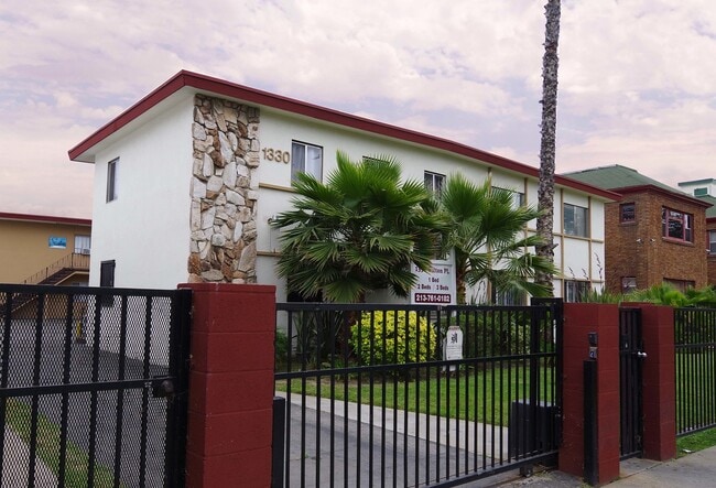 Building Photo - 1330 S Wilton Pl Unit 10 Rental