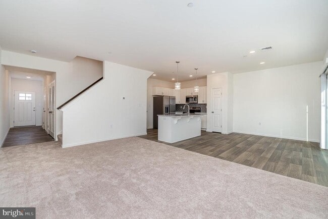 Photo - 7869 Oakbrook Dr