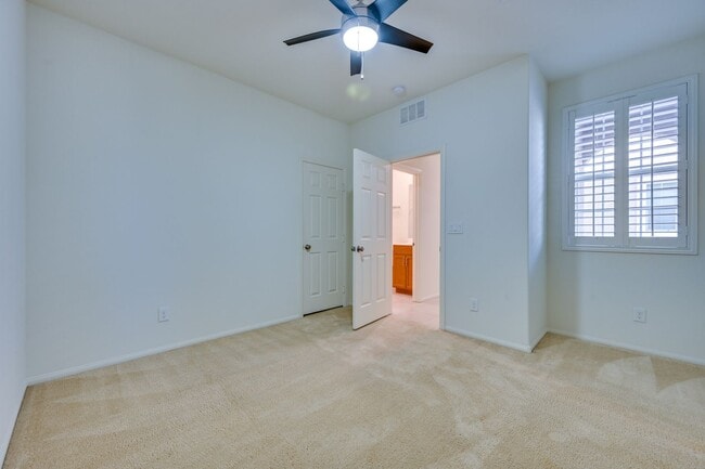 Photo - Green Valley!! Gated!! 4 Bedrooms!! Bed & Bath Downstairs!!  TANKLESS WATER HEATER!!! Covered pat...