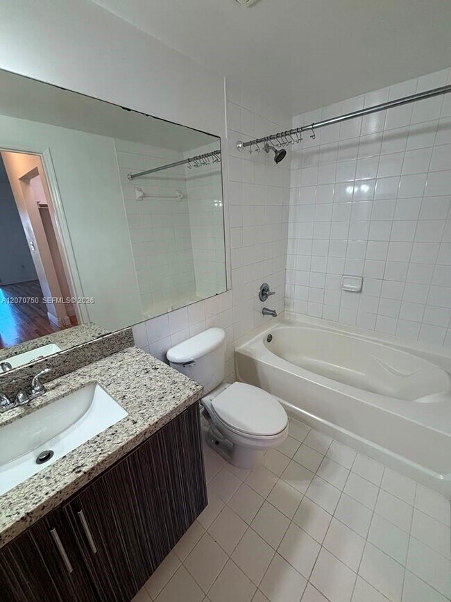 5077 NW 7th St Unit 917