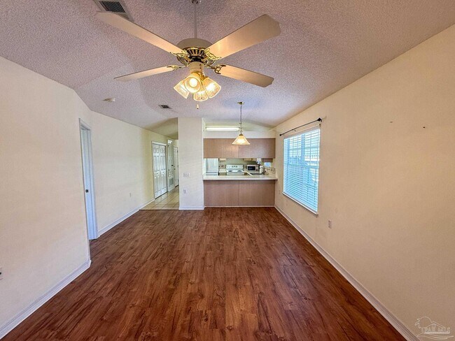 Photo - 8062 Heirloom Dr