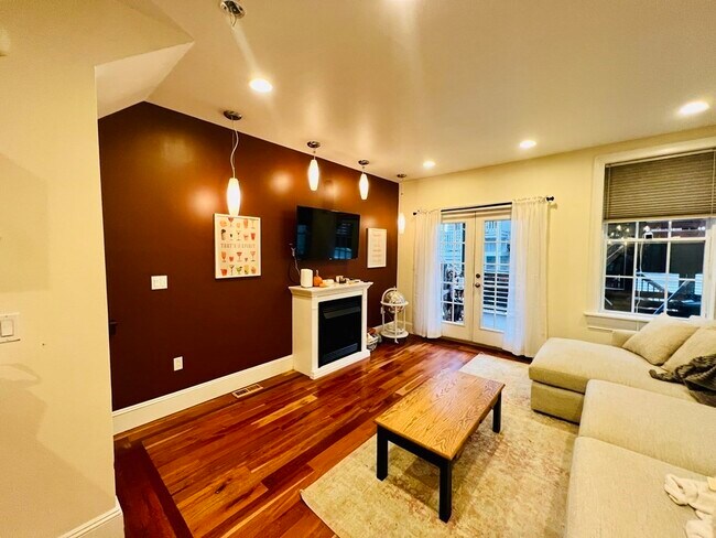 435 W 4th St Unidad 1