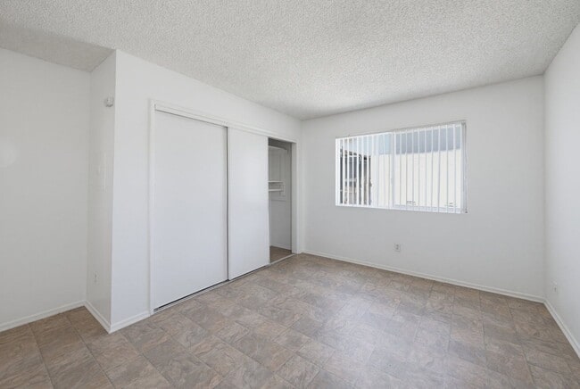Photo - 6907 Whitsett Ave Unit 113a