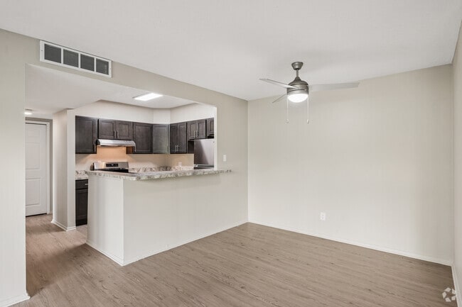 B1 2BR, 1BA - 900SF - Dining Room - Arbor Court