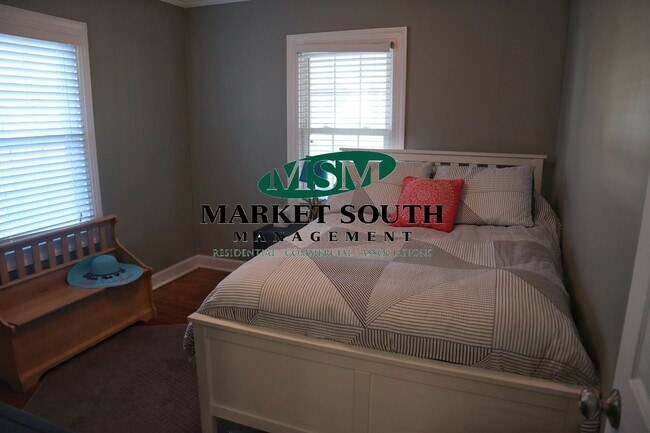 Photo - CUTE AND COZY THREE BEDROOM -AVAILABLE BY APPOINTMENT ONLY PRIOR TO 01/01/2026