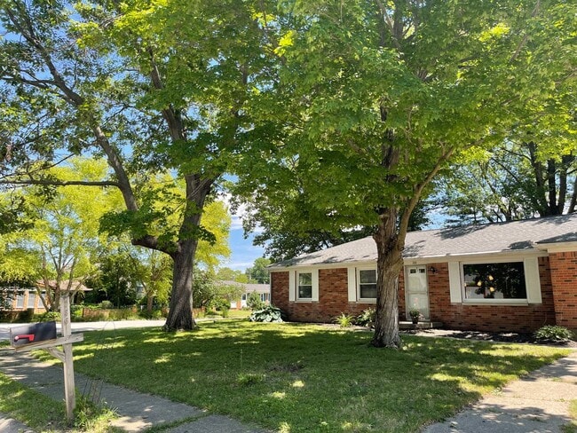 Photo - WEST LAFAYETTE....ALL UTILITIES INCLUDED & FULLY FURNISHED