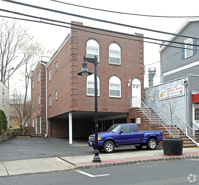 308 Hackensack St Apartments For Rent in Carlstadt, NJ