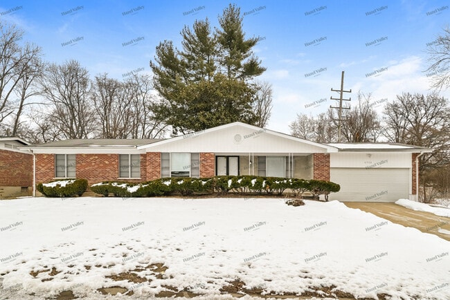 Building Photo - 9700 Tullamoor Dr