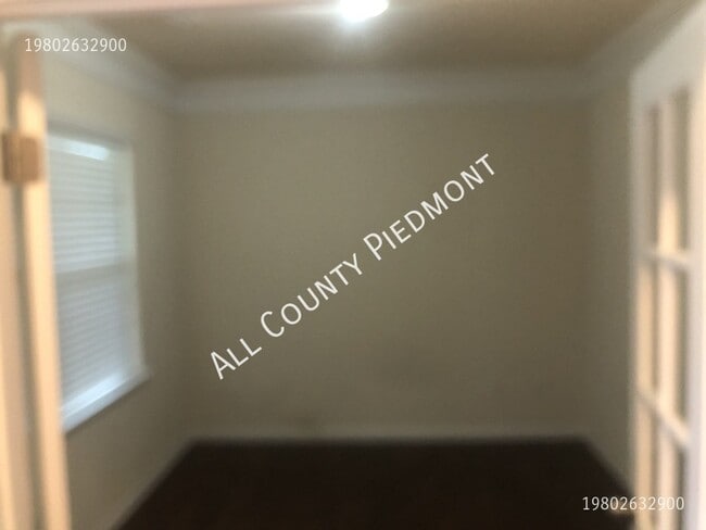 Photo - 7711 Kelburn Ln