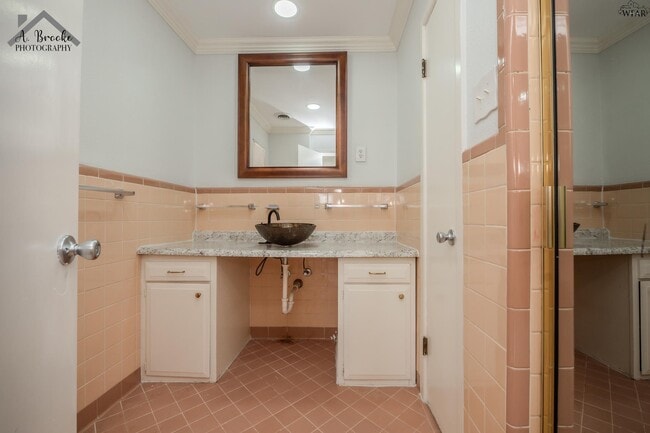 Photo - 2725 Devon Rd