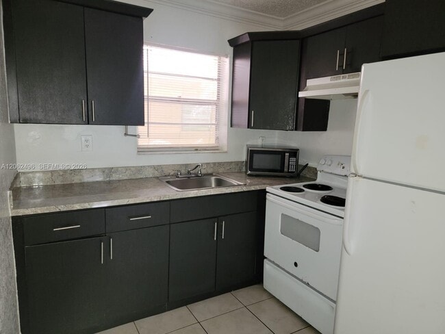 Photo - 16118 NE 21st Ave Unit 3