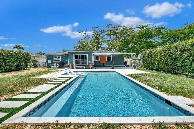 Photo - 5713 Jefferson St