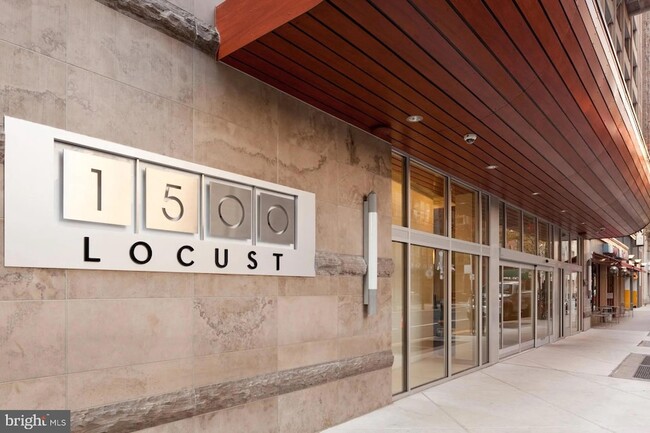 Building Photo - 1500 Locust St Unit 0B-3119 Rental