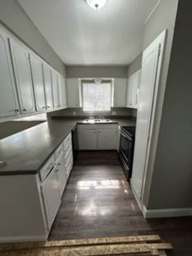 400 Donnell Dr Unit B