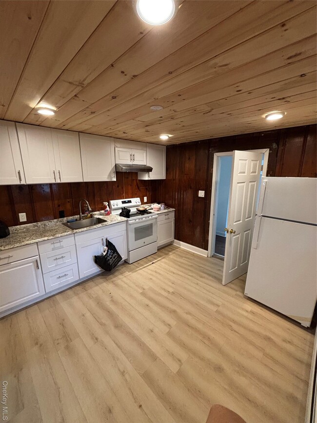 Photo - 5886 NY-82 Unit 1