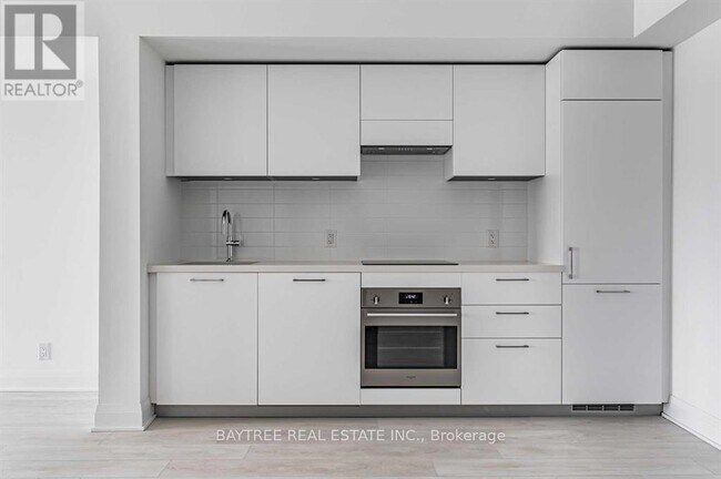 Photo - 33 Frederick Todd Wy Unité 414