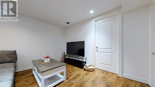 Photo - 37 Justus Dr