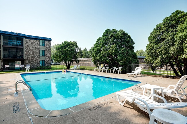 Photo - Cedar Commons