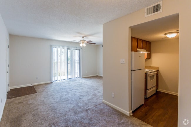 Woodlake Apartments