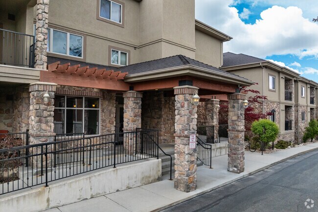 Building Entrance - Country Club View Condos