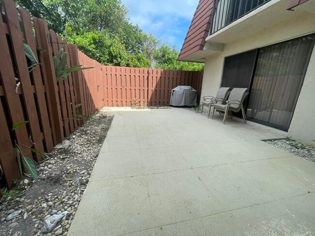 Photo - 9405 S Ocean Dr House