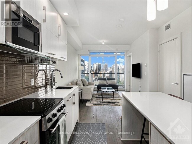 Photo - 255 Bay St Unit 1410