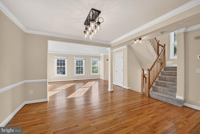 Building Photo - 8110 Meadow Springs Ct