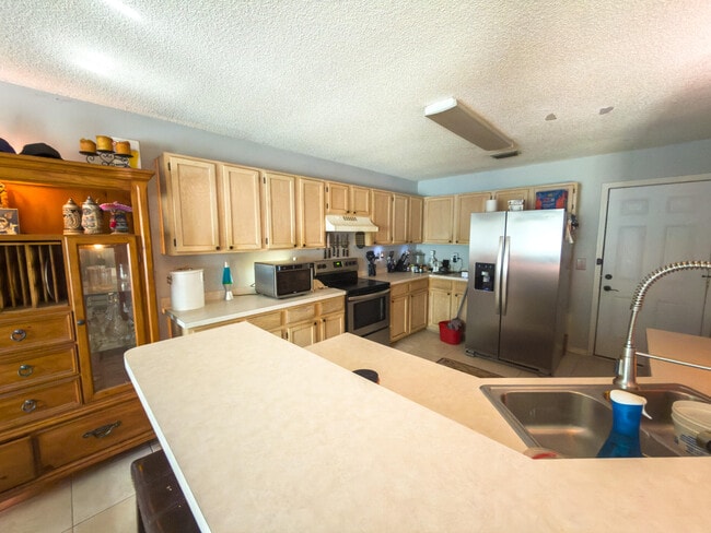 Photo - 2381 Hilton Dr