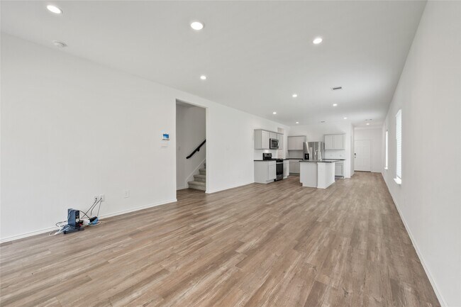 Photo - 5210 Twin Acorn Ct