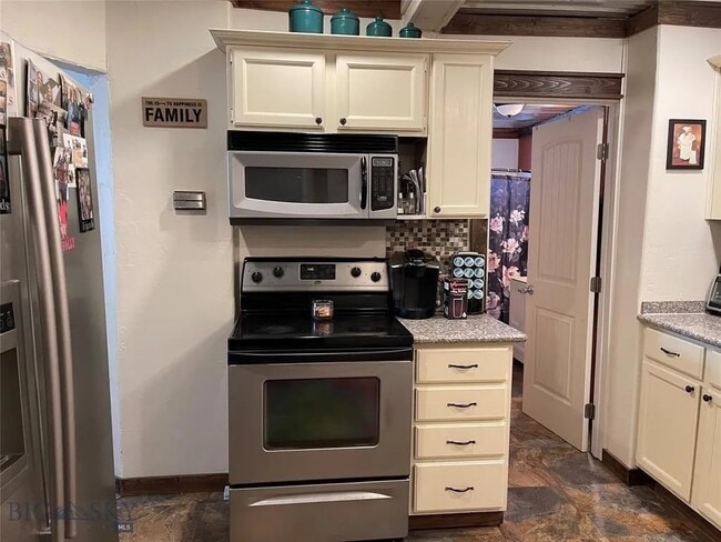 Photo - 900 W Granite St