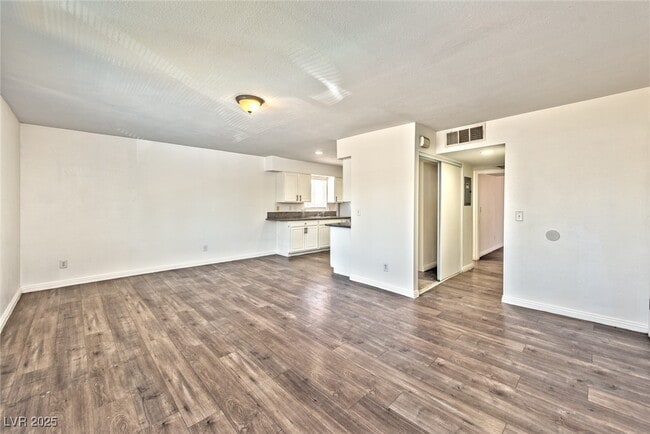 Photo - 29 Gold Bar Ct