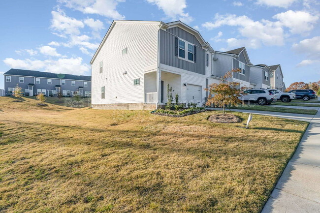 Photo - 2003 Old Rivers Rd