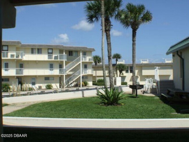 Photo - 4849 Saxon Dr Unit C102