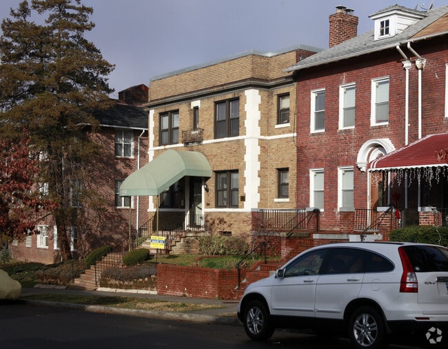 Building Photo - 129 WEBSTER ST NW